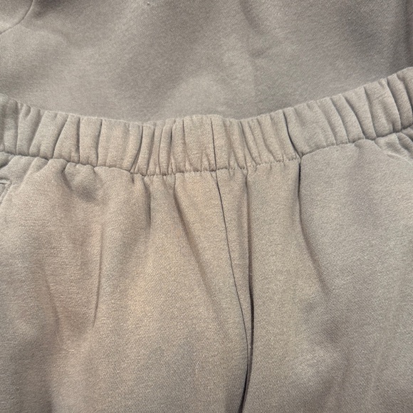 GAP Women's Pajama Set in Warm Brown - Picture 6 of 8